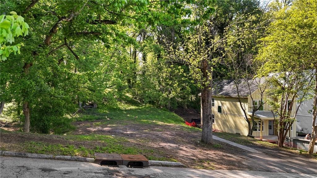 single family residence for sale at 512 NW Pierce Avenue, Atlanta, GA 30318 — photo 6