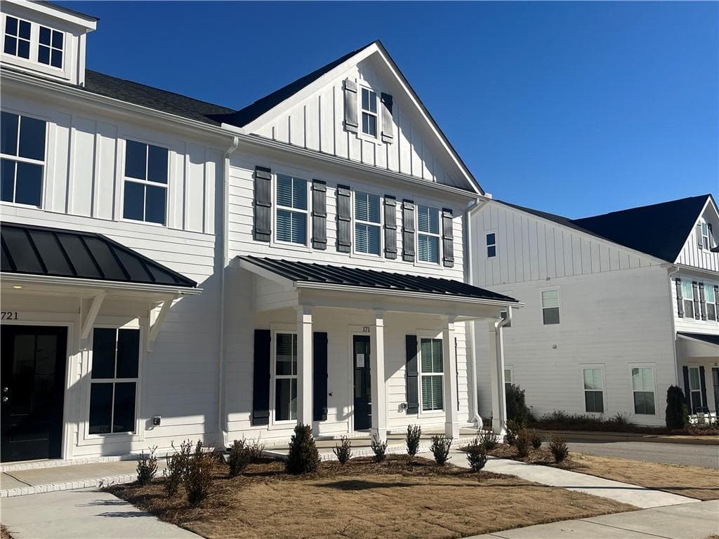 3 bedroom, 3 bathroom townhouse for rent at 1719 Prospect Way, Conyers, GA 30094 for $2,395 a month — photo 3