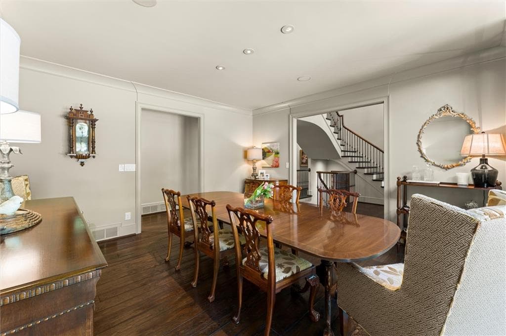 7 bedroom, 9 bathroom, 8,384 sq ft single family residence for sale at 581 Pine Valley Road, Marietta, GA 30067 — photo 6