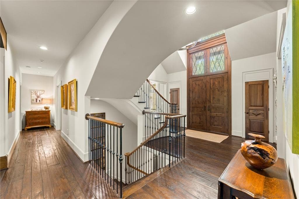 7 bedroom, 9 bathroom, 8,384 sq ft single family residence for sale at 581 Pine Valley Road, Marietta, GA 30067 — photo 7
