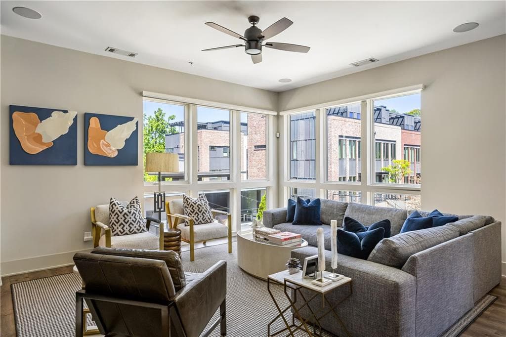3 bedroom, 4 bathroom, 2,374 sq ft townhouse for sale at 1296 Chelsea Circle, Atlanta, GA 30318 — photo 4