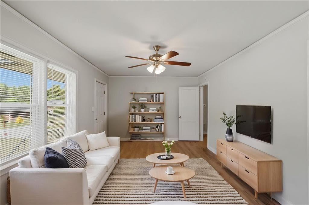 3 bedroom, 1 bathroom, 1,012 sq ft single family residence under contract at 837 Northview Drive, Forest Park, GA 30297 — photo 2