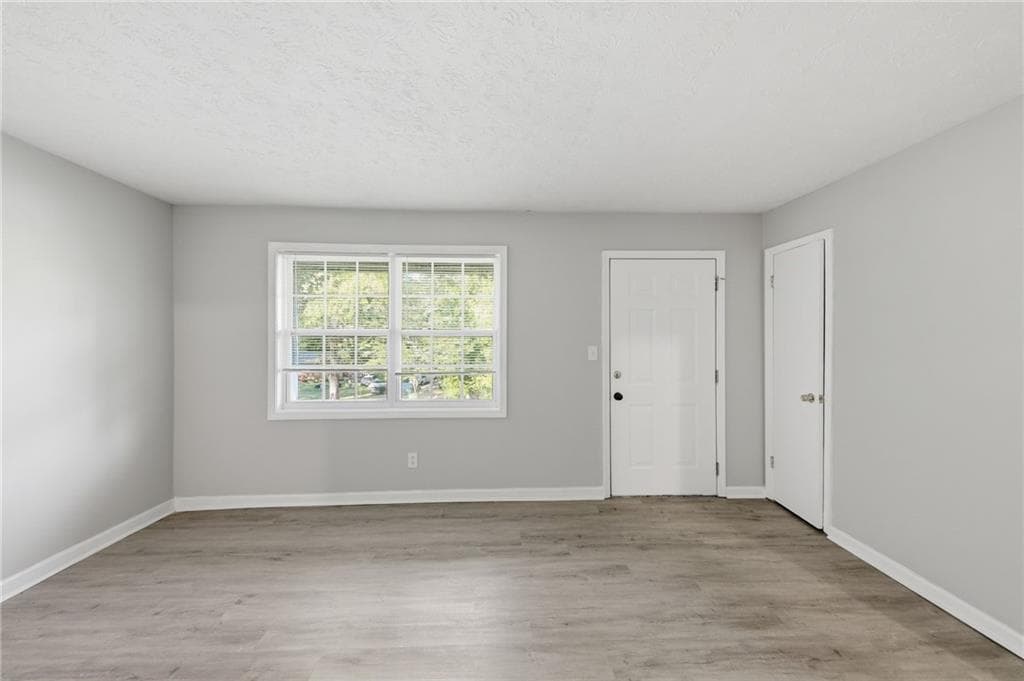 3 bedroom, 2 bathroom, 1,056 sq ft single family residence for sale at 2322 Chestnut Log Loop, Lithia Springs, GA 30122 — photo 9