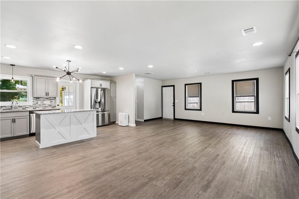 4 bedroom, 2 bathroom, 1,747 sq ft single family residence for sale at 2357 Scotty Circle, Decatur, GA 30032 — photo 9