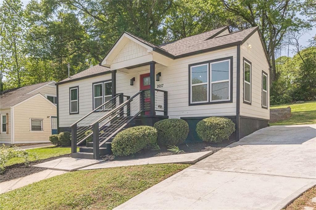4 bedroom, 3 bathroom, 1,647 sq ft single family residence sold at 2657 Blount, East Point, GA 30344