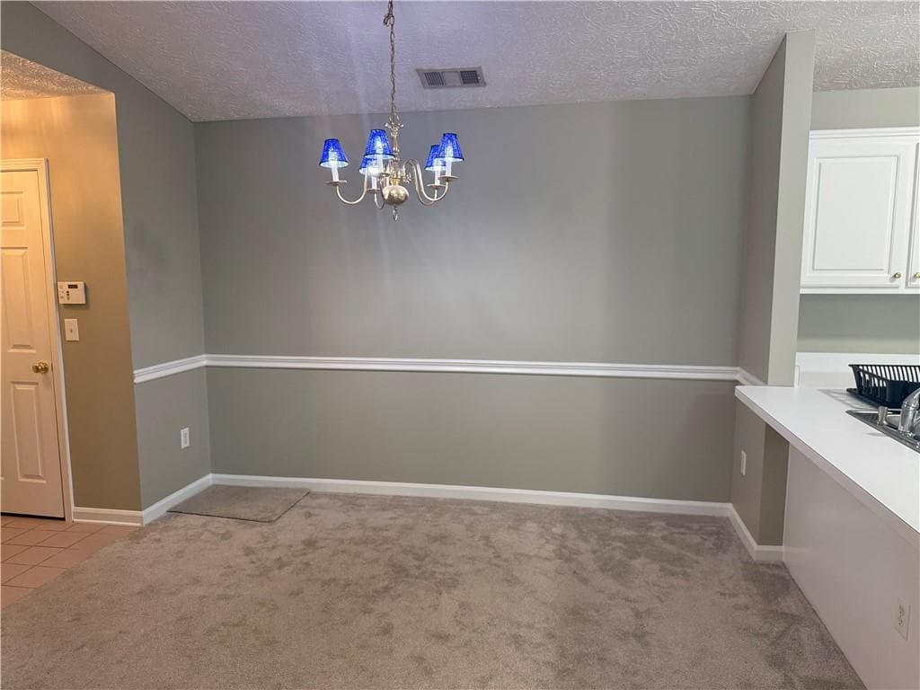 2 bedroom, 2 bathroom, 1,275 sq ft condominium for rent at 1001 Holly Drive 207, Gainesville, GA 30501 for $1,650 a month — photo 4