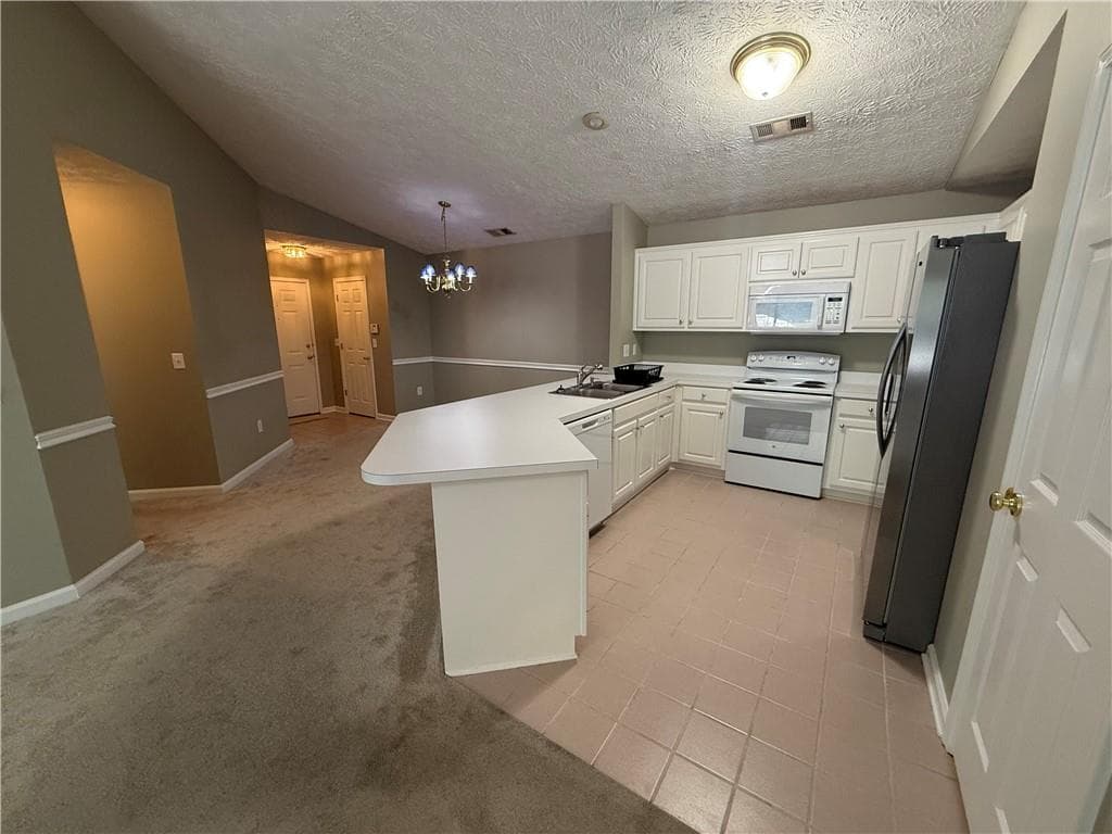2 bedroom, 2 bathroom, 1,275 sq ft condominium for rent at 1001 Holly Drive 207, Gainesville, GA 30501 for $1,650 a month — photo 7