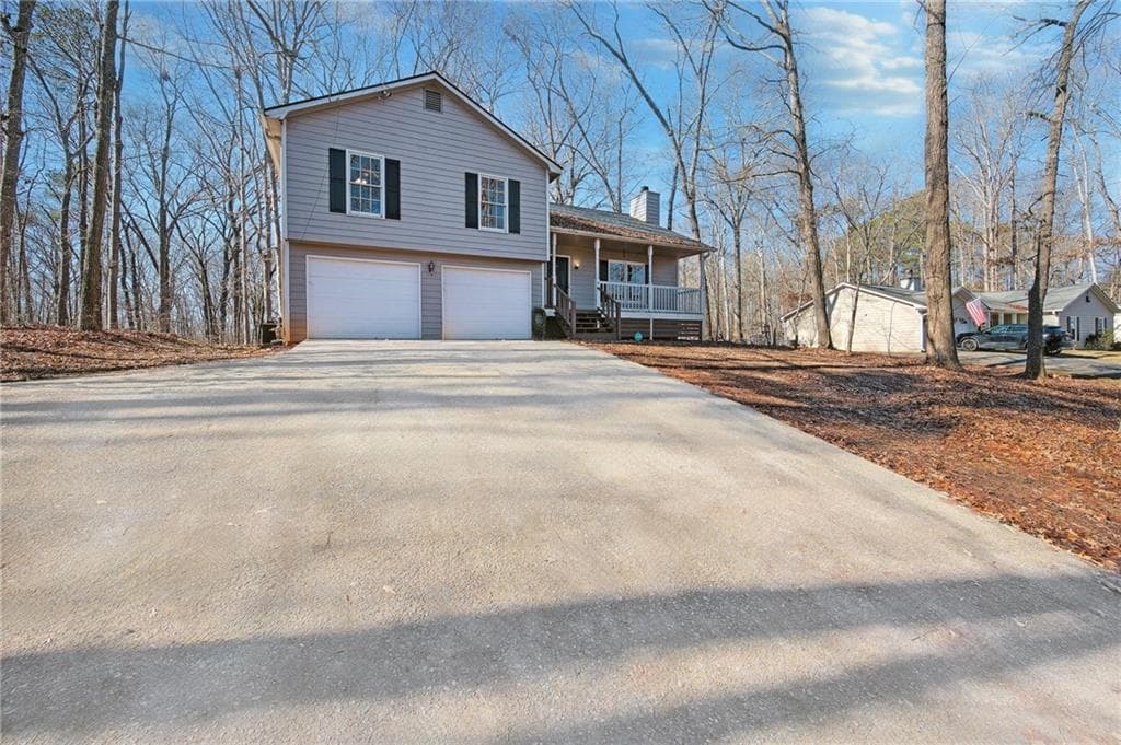 3 bedroom, 3 bathroom, 1,932 sq ft single family residence for sale at 84 Hebron Church Road, Dacula, GA 30019 — photo 2