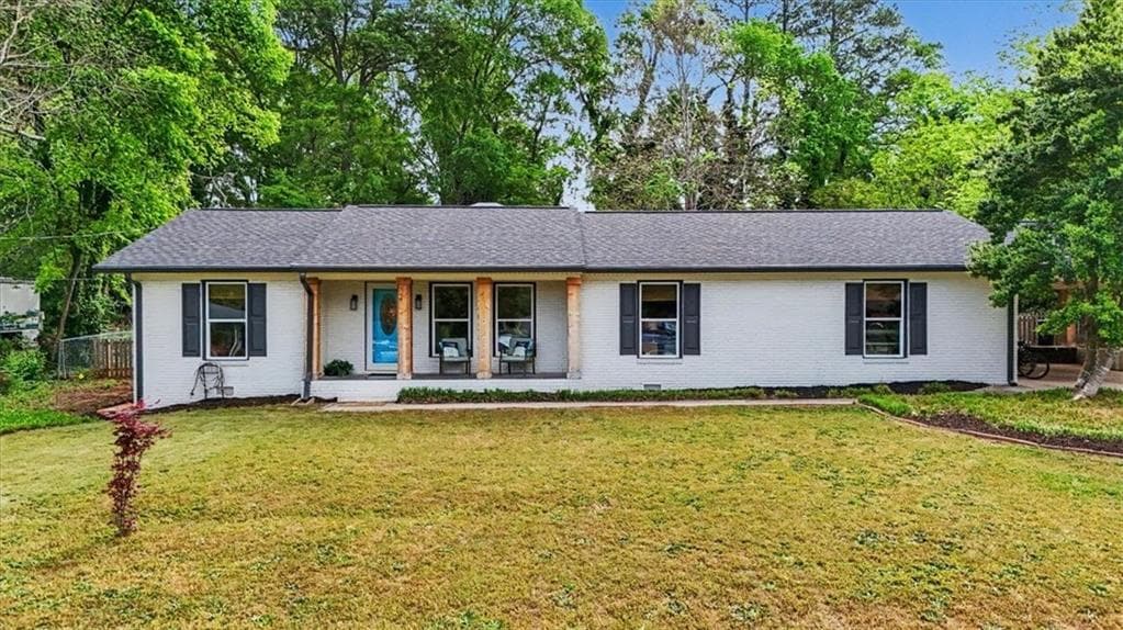 4 bedroom, 2 bathroom, 1,987 sq ft single family residence under contract at 4003 Lafayette Drive, Powder Springs, GA 30127 — photo 3