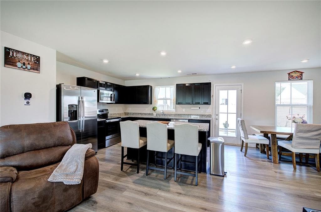 4 bedroom, 3 bathroom, 1,903 sq ft single family residence for sale at 384 Cartecay Drive, Calhoun, GA 30701 — photo 6