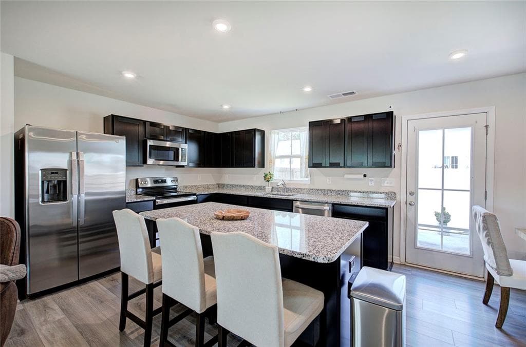 4 bedroom, 3 bathroom, 1,903 sq ft single family residence for sale at 384 Cartecay Drive, Calhoun, GA 30701 — photo 10