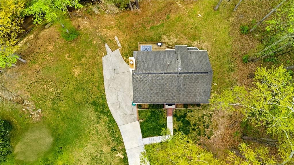 4 bedroom, 3 bathroom, 2,808 sq ft single family residence for sale at 145 Shadybrook Lane, Atlanta, GA 30331 — photo 6