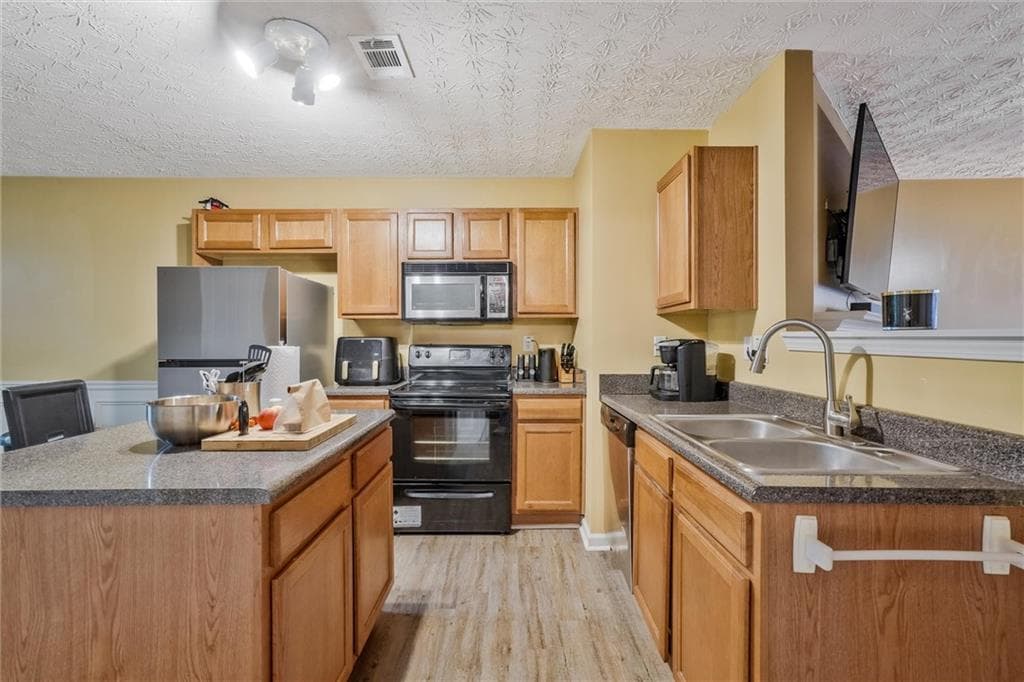 2 bedroom, 3 bathroom, 1,590 sq ft townhouse for rent at 2870 Vining Ridge Terrace, Decatur, GA 30034 for $1,700 a month — photo 7
