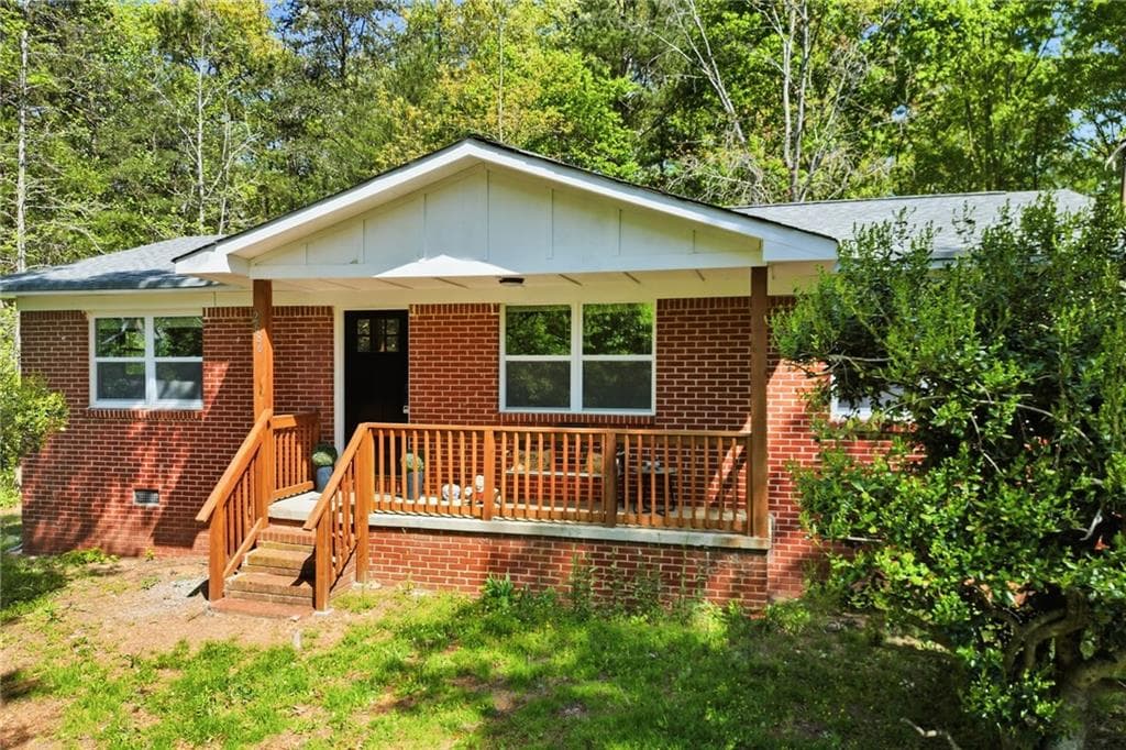 3 bedroom, 1 bathroom, 1,075 sq ft single family residence sold at 2686 Scott Brown Road, Fairmount, GA 30139