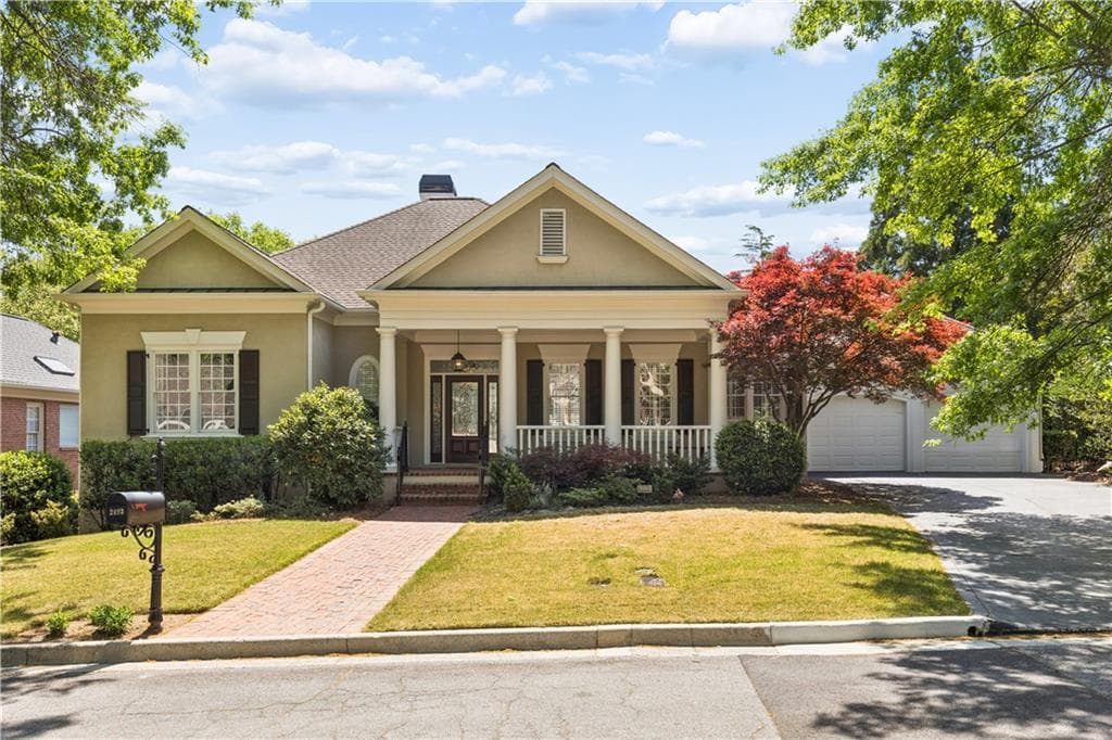 2093 Stephens Walk, Dunwoody, GA 30338 — most recent listing photo