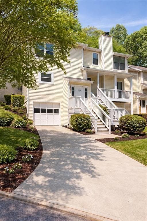 2 bedroom, 4 bathroom, 1,976 sq ft townhouse sold at 2220 Spring Walk, Atlanta, GA 30341