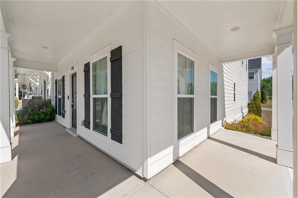 3 bedroom, 3 bathroom, 1,968 sq ft townhouse for sale at 1730 Prospect Way, Conyers, GA 30094 — photo 3