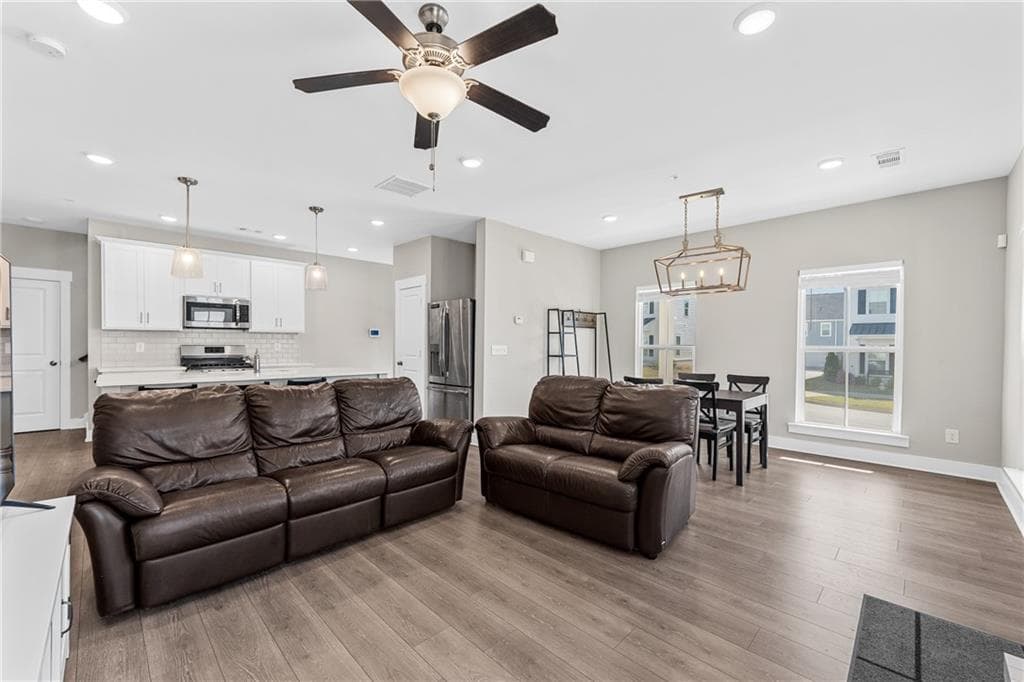 3 bedroom, 3 bathroom, 1,968 sq ft townhouse for sale at 1730 Prospect Way, Conyers, GA 30094 — photo 8