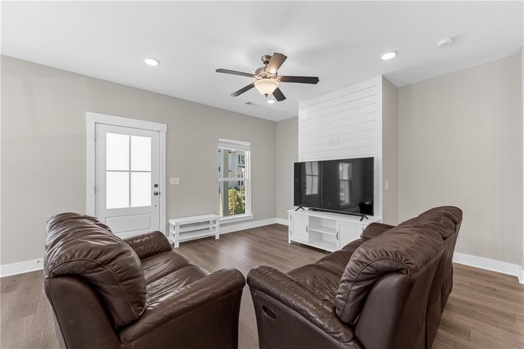 3 bedroom, 3 bathroom, 1,968 sq ft townhouse for sale at 1730 Prospect Way, Conyers, GA 30094 — photo 9