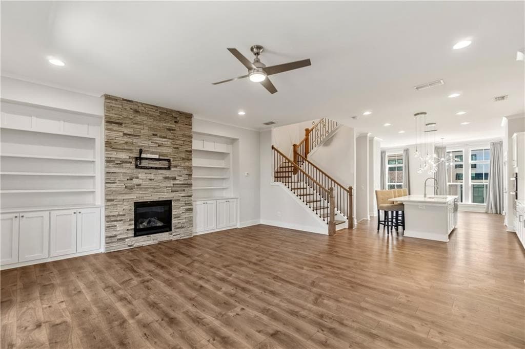 4 bedroom, 4 bathroom, 2,200 sq ft townhouse for sale at 615 Fair View Circle, Roswell, GA 30076 — photo 8