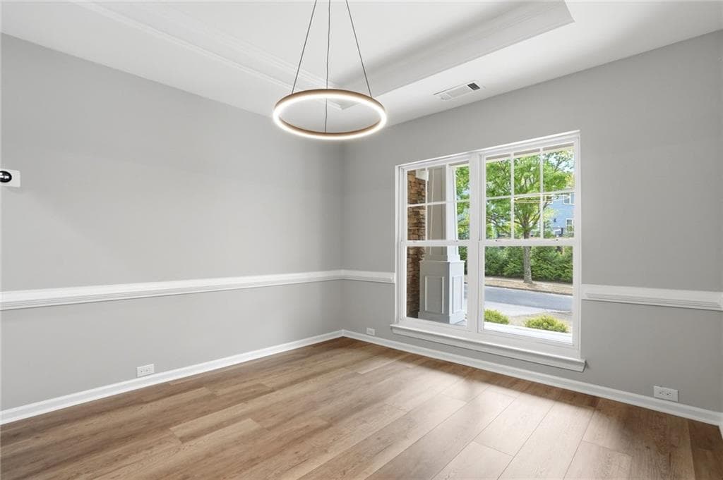 4 bedroom, 4 bathroom, 3,319 sq ft single family residence for sale at 7812 Keepsake Lane, Flowery Branch, GA 30542 — photo 8