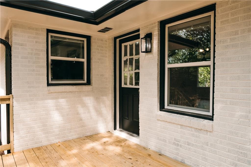 3 bedroom, 3 bathroom, 1,296 sq ft single family residence under contract at 19 S Central Avenue, Lindale, GA 30147 — photo 7