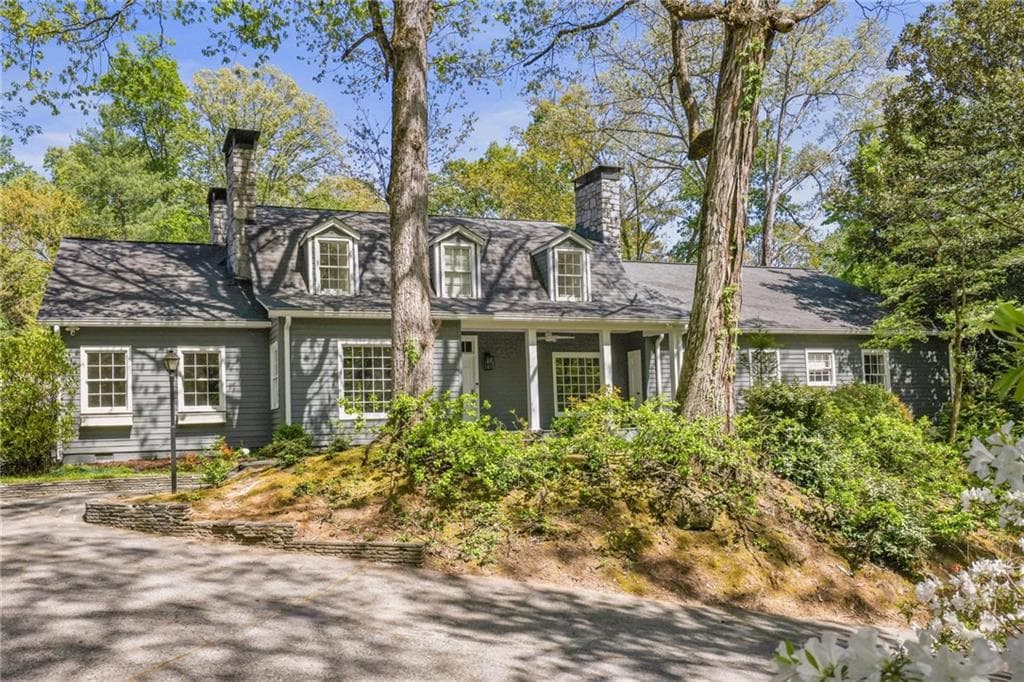 6 bedroom, 6 bathroom single family residence sold at 4087 Beechwood Drive, Atlanta, GA 30327