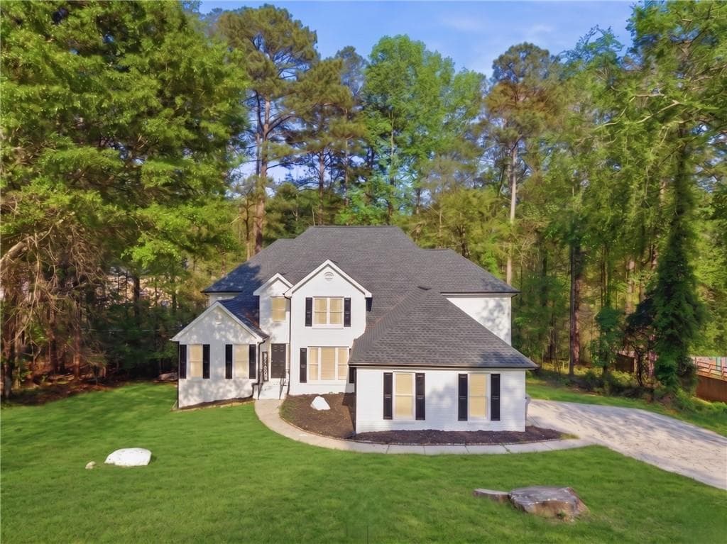 3 bedroom, 2 bathroom, 2,465 sq ft single family residence for sale at 3760 Mountain Cove Road, Snellville, GA 30039