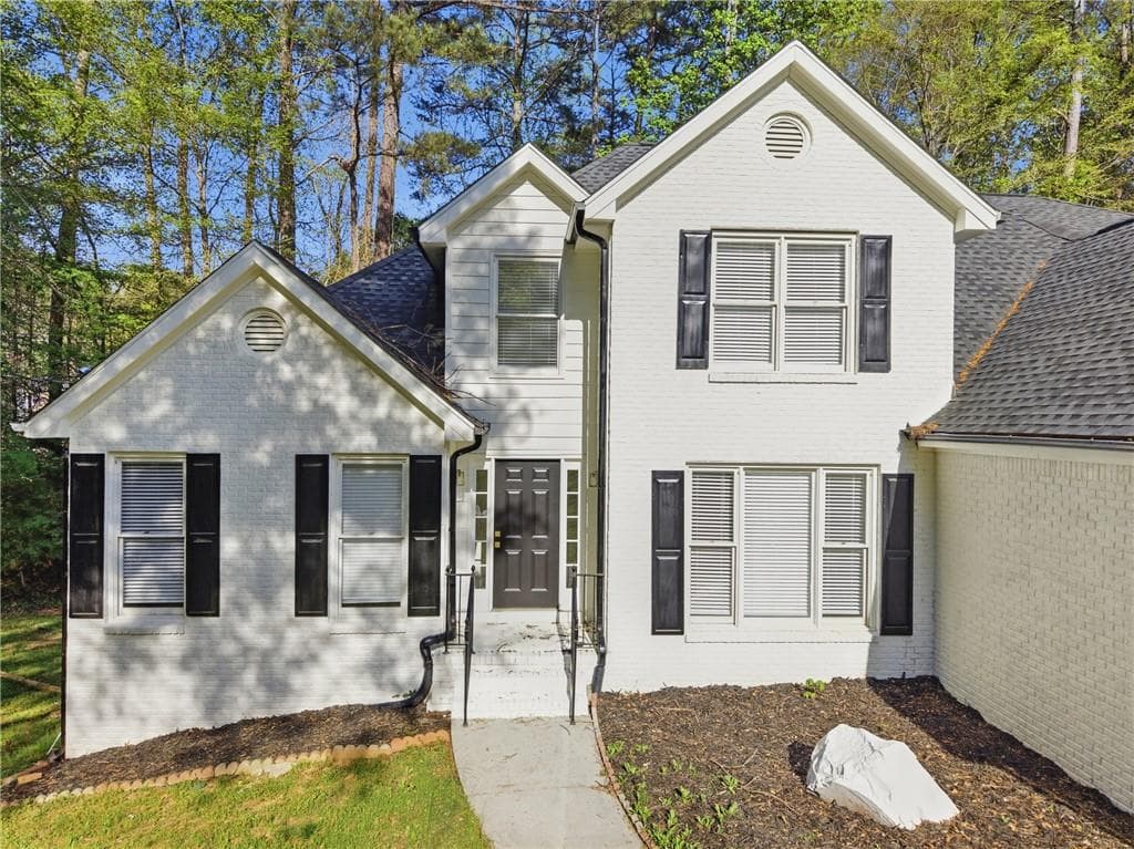 3 bedroom, 2 bathroom, 2,465 sq ft single family residence for sale at 3760 Mountain Cove Road, Snellville, GA 30039 — photo 4