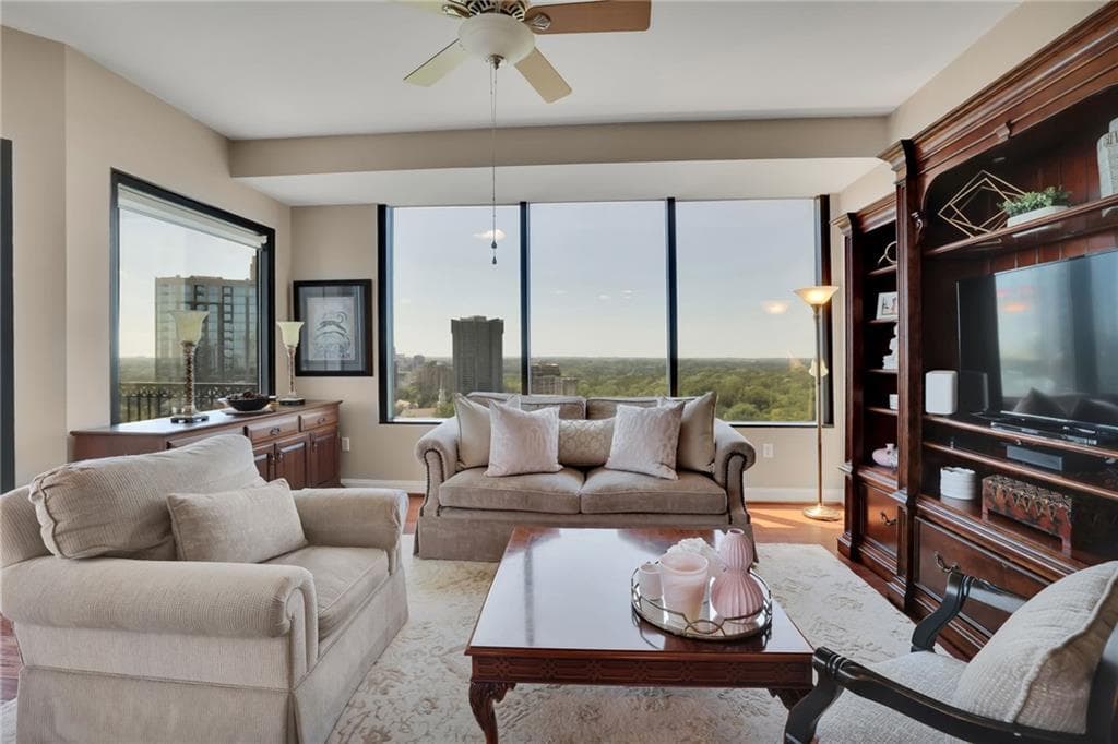 2 bedroom, 2 bathroom, 1,371 sq ft condominium for sale at 2828 Peachtree Road 1901, Atlanta, GA 30305 — photo 2