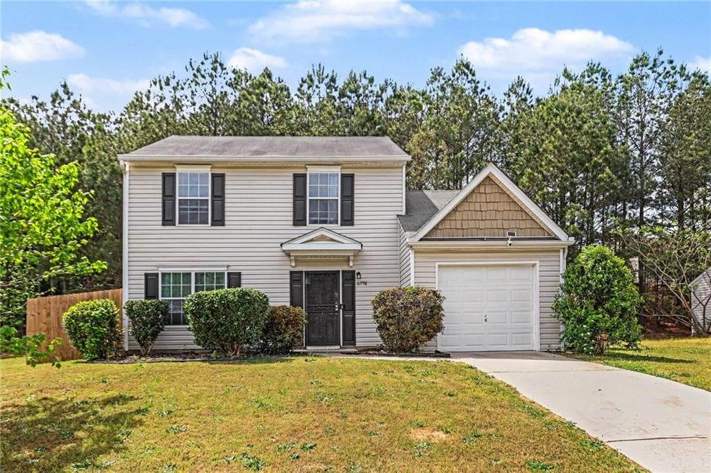 3 bedroom, 3 bathroom, 1,380 sq ft single family residence sold at 6798 Merrywood Drive, Fairburn, GA 30213