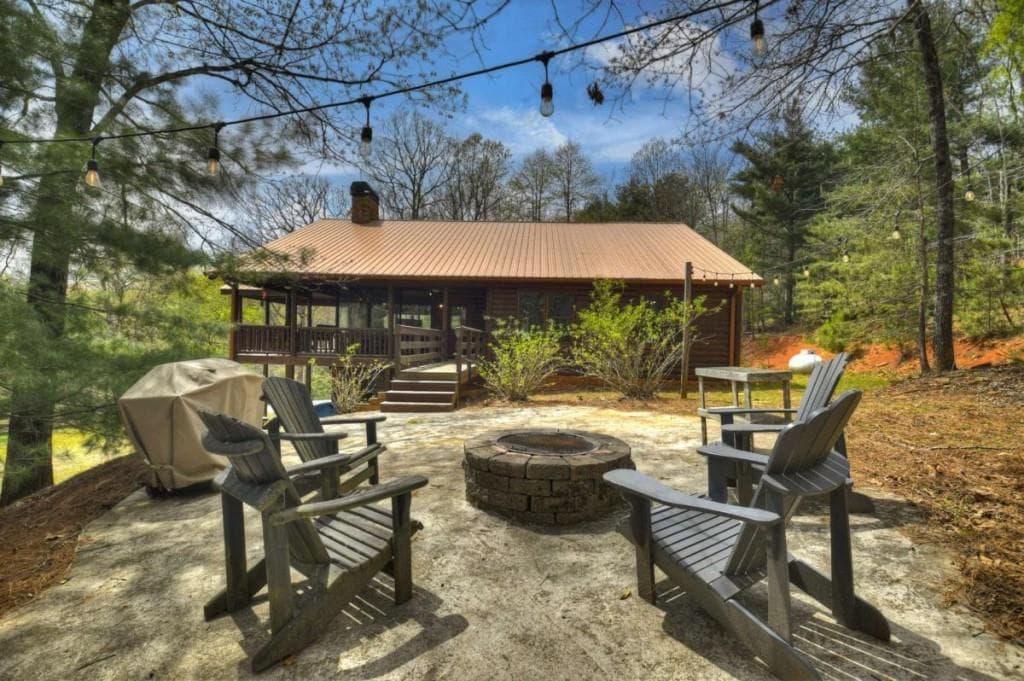 6 Red Holly Road, Blue Ridge, GA 30513 — most recent listing photo