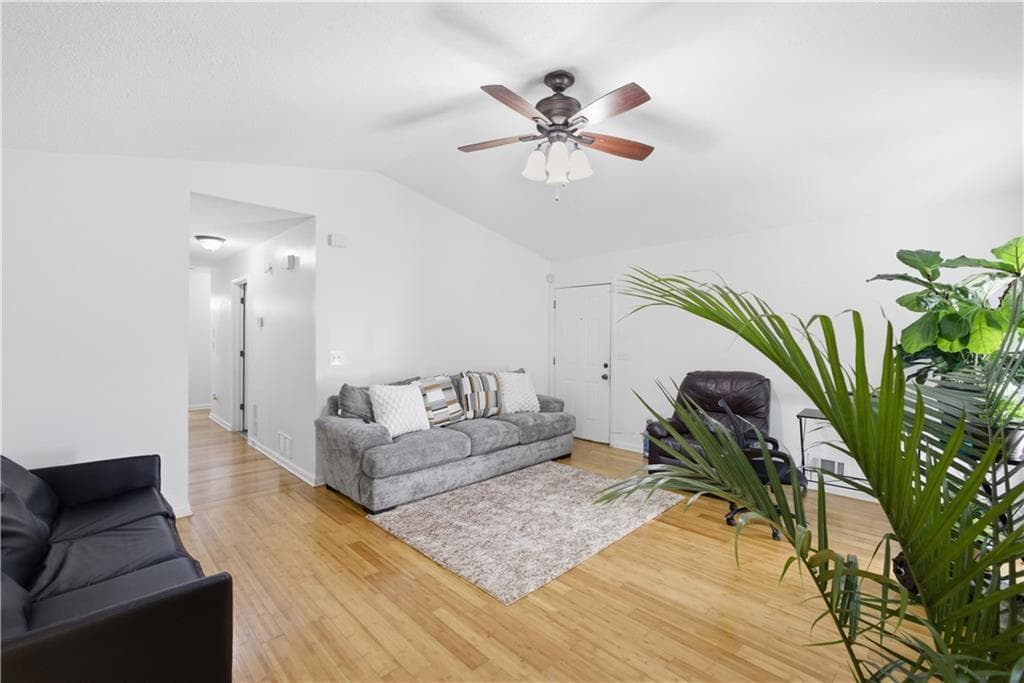 3 bedroom, 2 bathroom, 1,215 sq ft single family residence for sale at 3122 Morris Lane, Lawrenceville, GA 30044 — photo 9