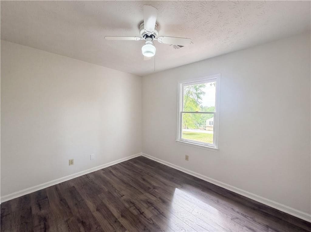 3 bedroom, 2 bathroom, 1,240 sq ft single family residence for sale at 1514 Willow Gate Way, Auburn, GA 30011 — photo 10