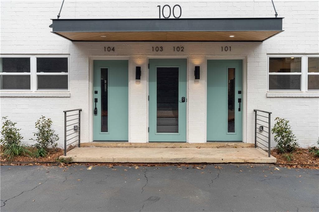 1 bedroom, 1 bathroom apartment for rent at 1200 Fourteenth Place, Atlanta, GA 30309 for $1,695 a month — photo 1 of 21