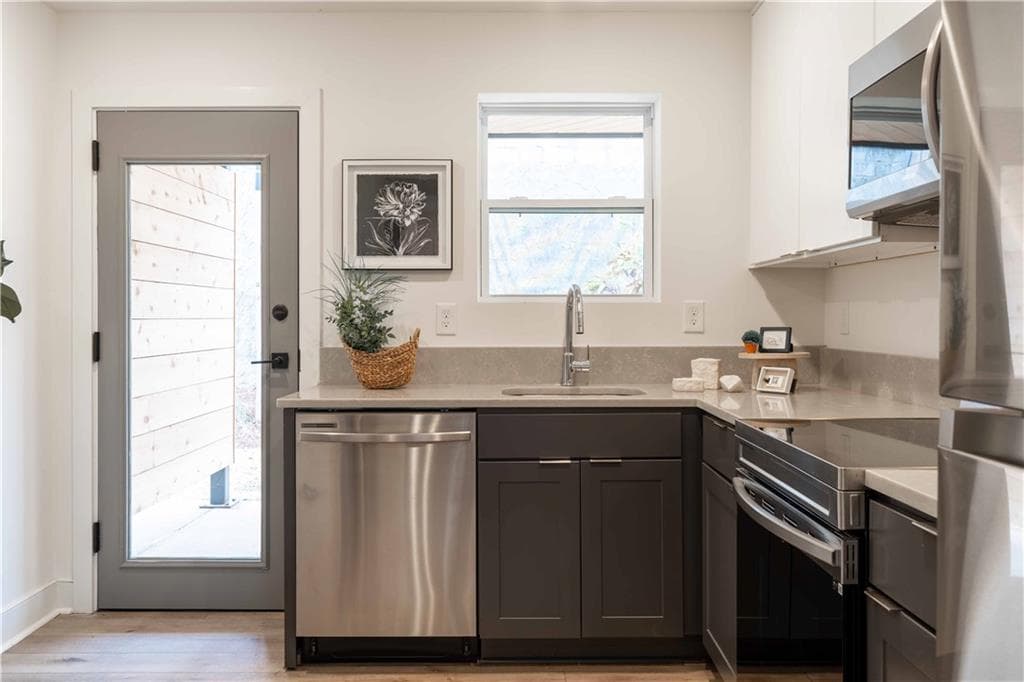 1 bedroom, 1 bathroom apartment for rent at 1200 Fourteenth Place, Atlanta, GA 30309 for $1,695 a month — photo 6
