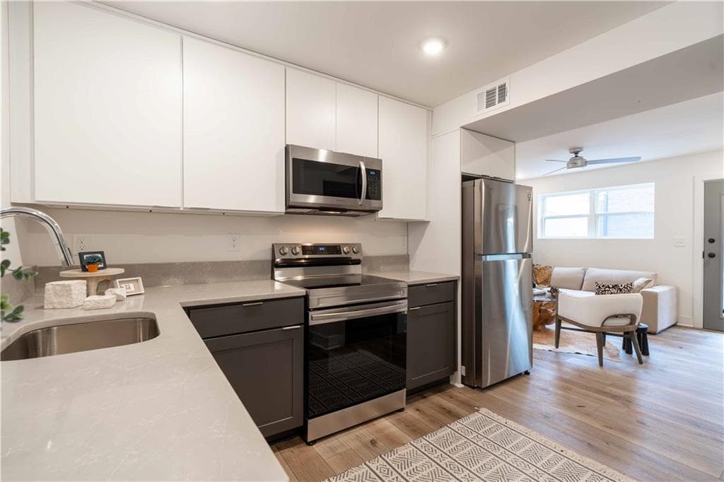 1 bedroom, 1 bathroom apartment for rent at 1200 Fourteenth Place, Atlanta, GA 30309 for $1,695 a month — photo 9