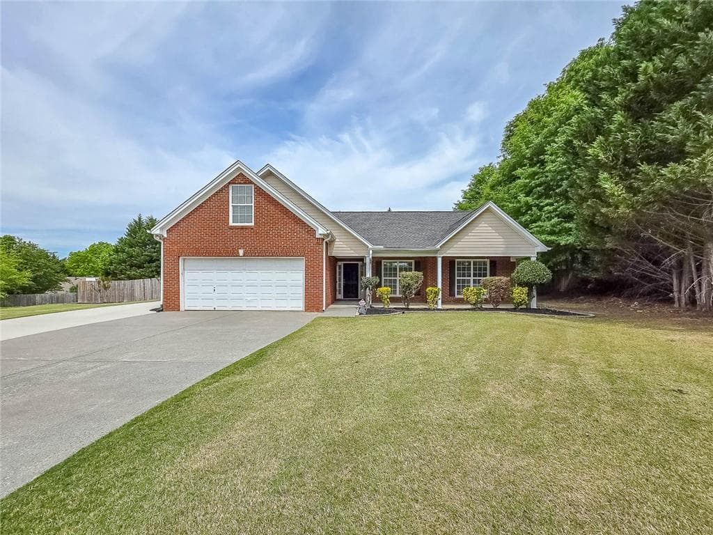 3 bedroom, 2 bathroom, 1,868 sq ft single family residence sold at 2610 Snowcrest Place, Bethlehem, GA 30620