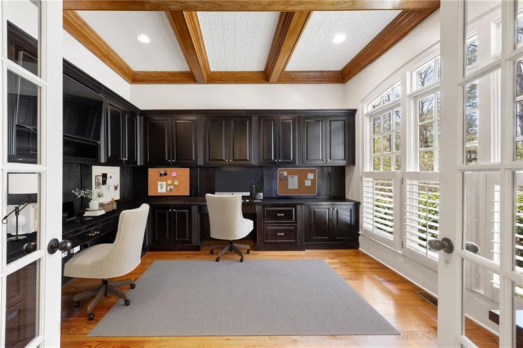 6 bedroom, 7 bathroom, 6,973 sq ft single family residence under contract at 2551 Raintree Drive, Atlanta, GA 30345 — photo 7