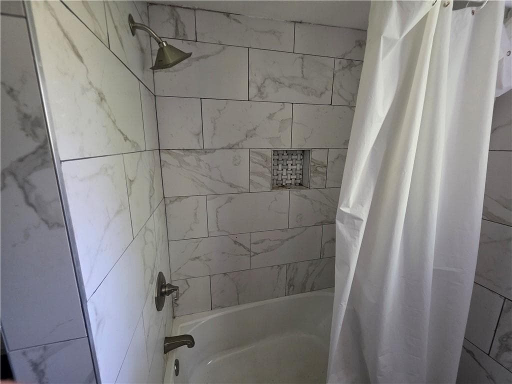 3 bedroom, 2 bathroom, 1,325 sq ft single family residence for sale at 431 Lanier Street, Atlanta, GA 30318 — photo 4
