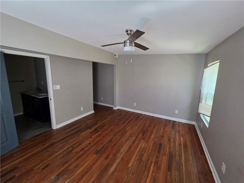3 bedroom, 2 bathroom, 1,325 sq ft single family residence for sale at 431 Lanier Street, Atlanta, GA 30318 — photo 8