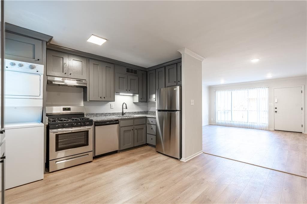 2 bedroom, 1 bathroom apartment for rent at 1135 Woodland Avenue, Atlanta, GA 30324 for $1,595 a month — photo 9