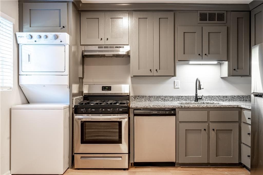 2 bedroom, 1 bathroom apartment for rent at 1135 Woodland Avenue, Atlanta, GA 30324 for $1,595 a month — photo 10