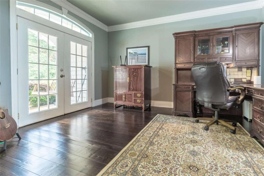 5 bedroom, 5 bathroom, 7,297 sq ft single family residence for sale at 5804 Ridgewater Circle, Gainesville, GA 30506 — photo 9