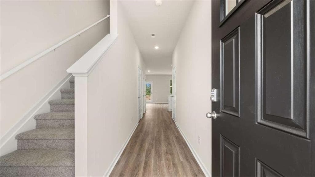3 bedroom, 3 bathroom, 1,425 sq ft townhouse for sale at 214 Kenmore Circle, Perry, GA 31069 — photo 2