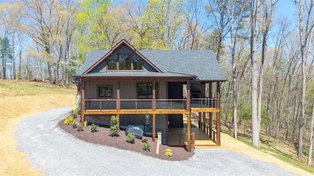 3 bedroom, 3 bathroom, 2,500 sq ft single family residence for sale at 1038 BLUEBIRD Road, Mineral Bluff, GA 30559 — photo 4