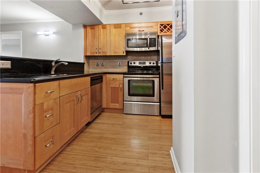 2 bedroom, 2 bathroom, 1,109 sq ft condominium for sale at 795 Hammond Drive 513, Atlanta, GA 30328 — photo 8