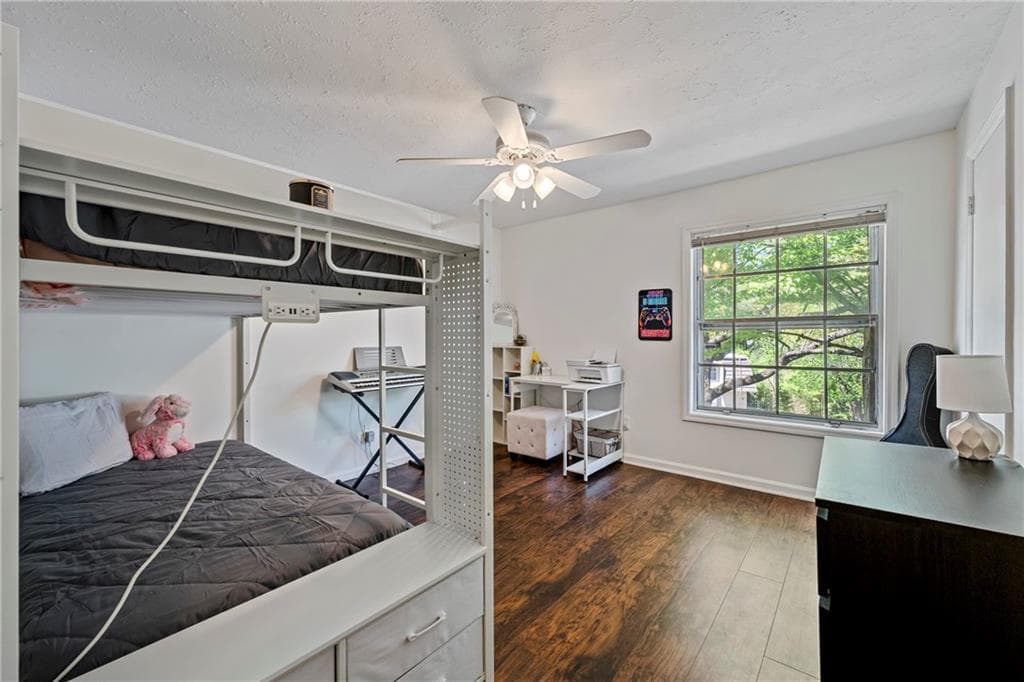 2 bedroom, 2 bathroom, 1,048 sq ft condominium for sale at 725 Dalrymple Road 5C, Sandy Springs, GA 30328 — photo 7