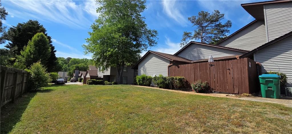 2 bedroom, 2 bathroom, 986 sq ft condominium for sale at 2717 Flintlock Place, Austell, GA 30106 — photo 5