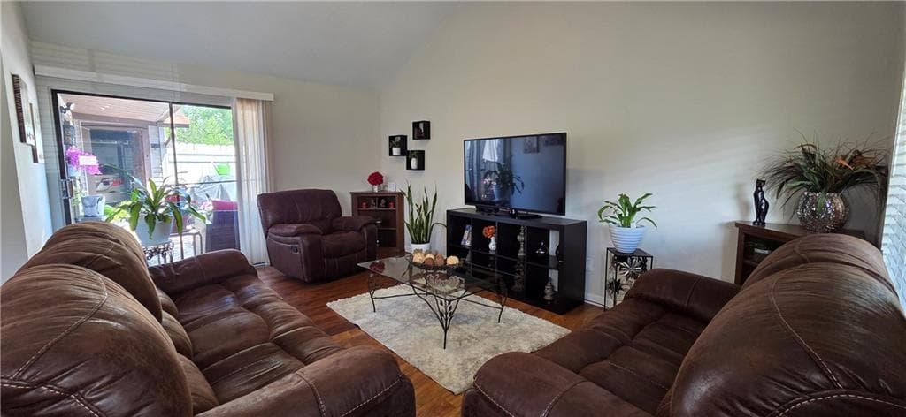 2 bedroom, 2 bathroom, 986 sq ft condominium for sale at 2717 Flintlock Place, Austell, GA 30106 — photo 7